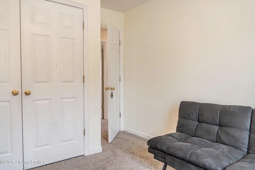 Building Photo - 12207 Hideaway Ct