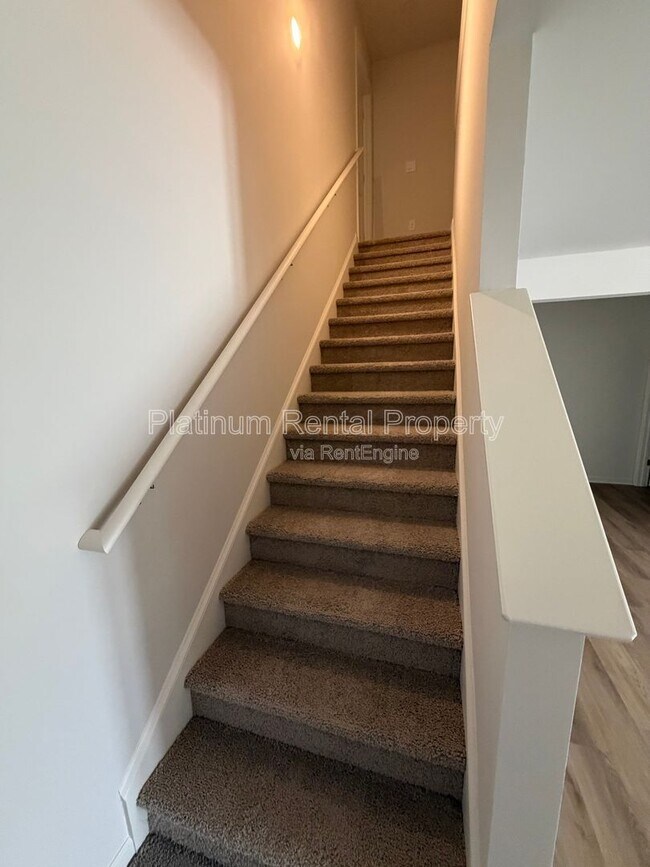 Building Photo - 42 Rustin Rdg