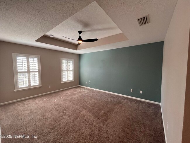 Building Photo - 3875 Buckthorne Dr