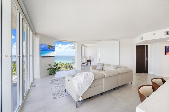 Building Photo - 7330 Ocean Terrace