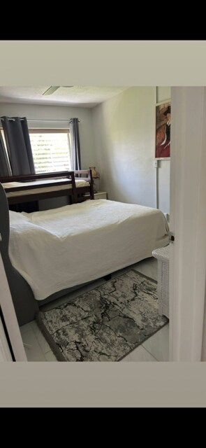 Guest Bedroom - 1920 NE 51st Ct