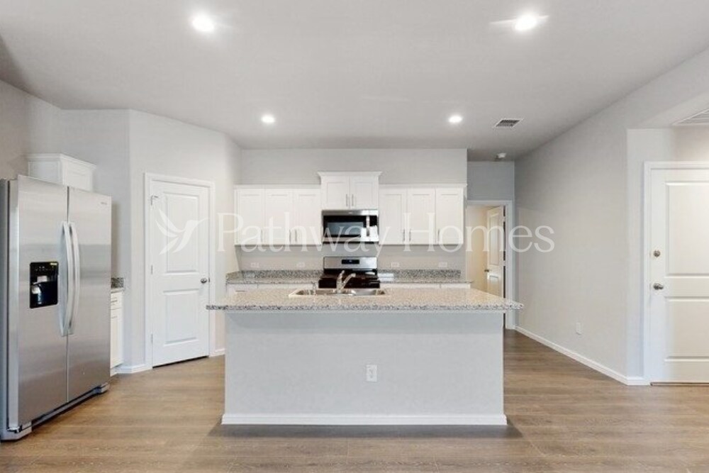 Building Photo - 1621 Gatesville Ct