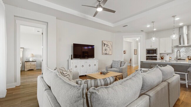 Building Photo - 207 River Rise Wy