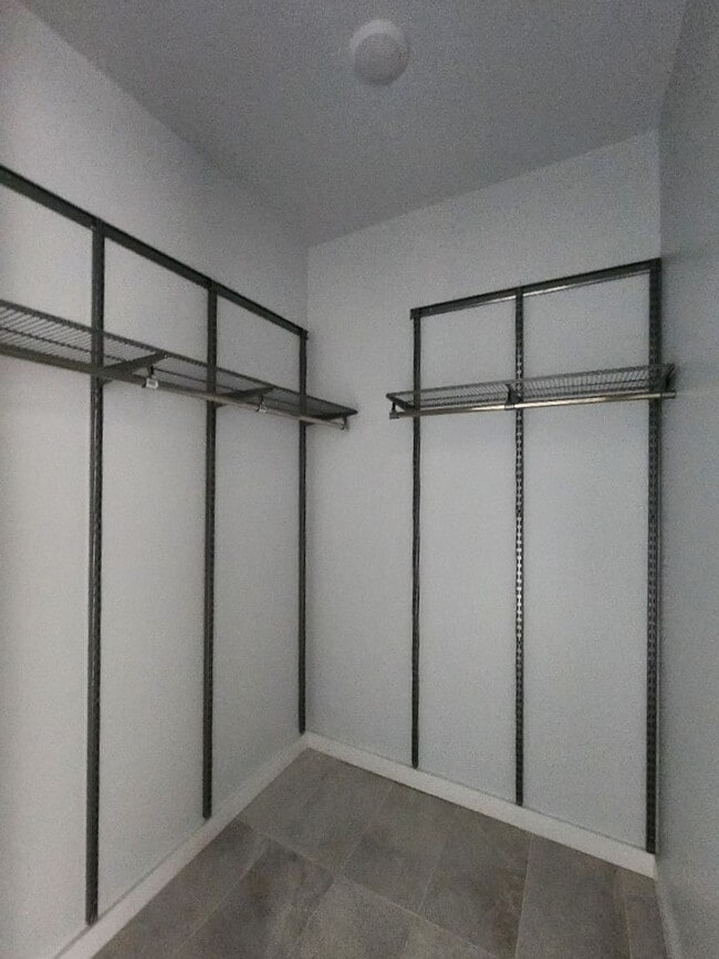 Building Photo - Beautiful 3-Bed, 3.5-Bath Townhome in Tamp...