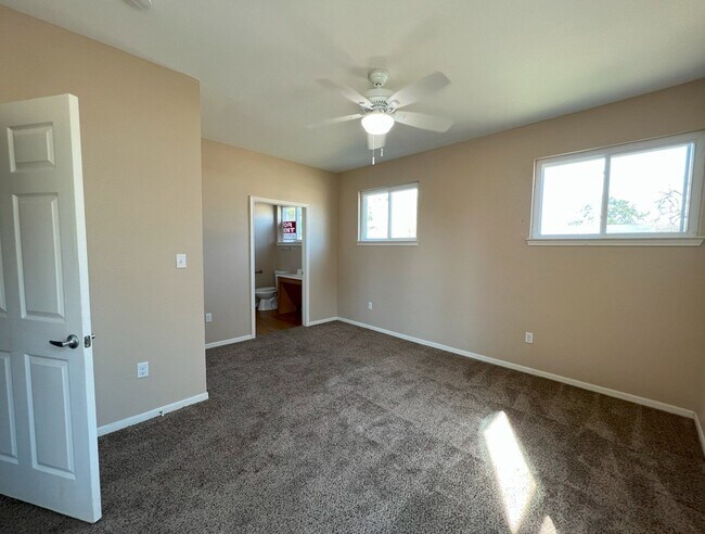 Building Photo - 5030 Marietta Ln