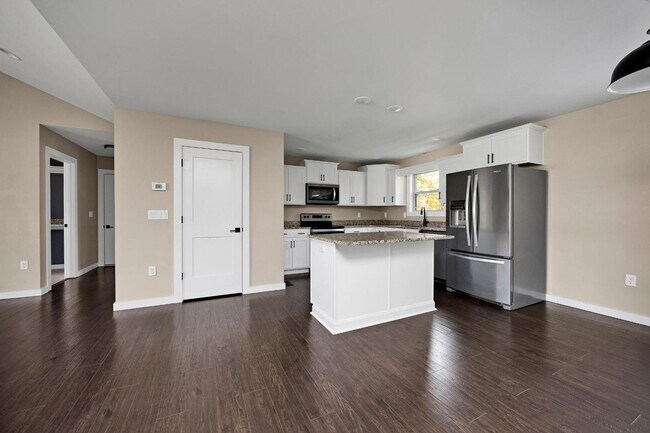 Building Photo - 369 Meadowview Dr