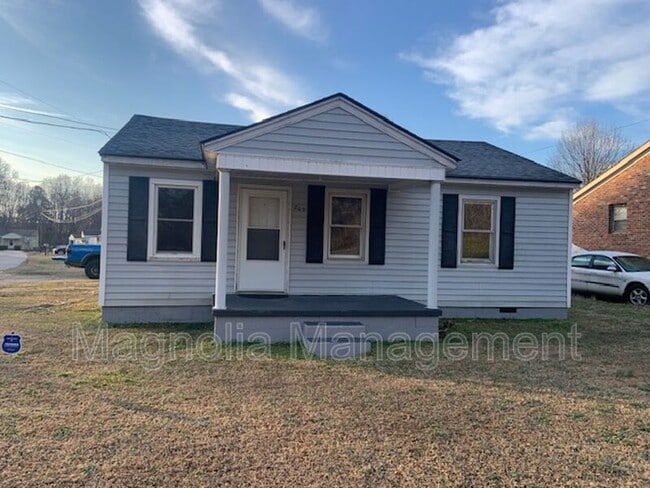 Primary Photo - 203 Belmont Dr