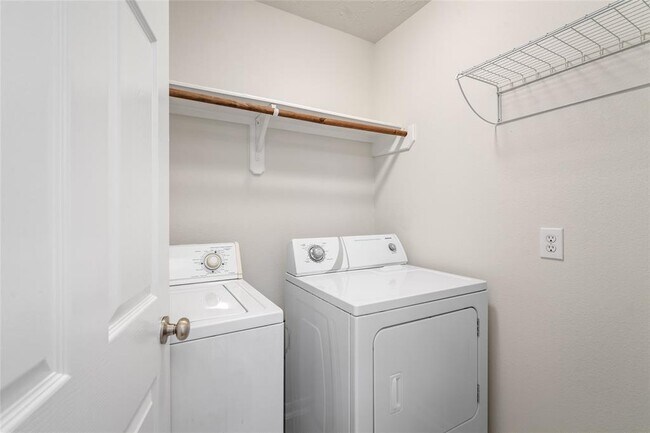 Building Photo - 17807 N White Tail Ct