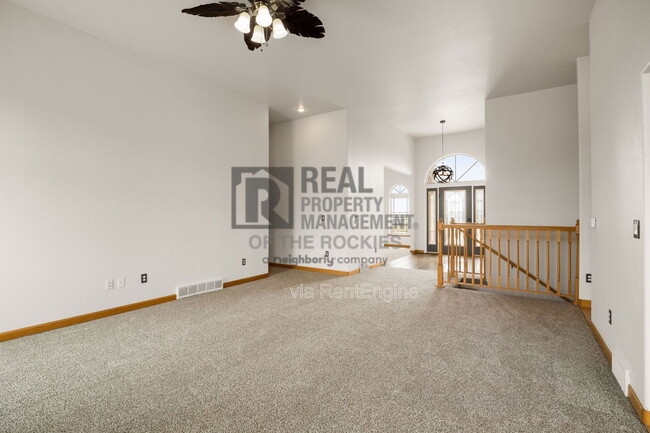 Building Photo - 3348 Hales Ranch Rd