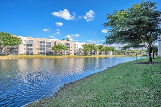 Building Photo - 9525 Weldon Cir