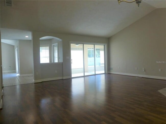 Building Photo - 1311 SE 39th Ct