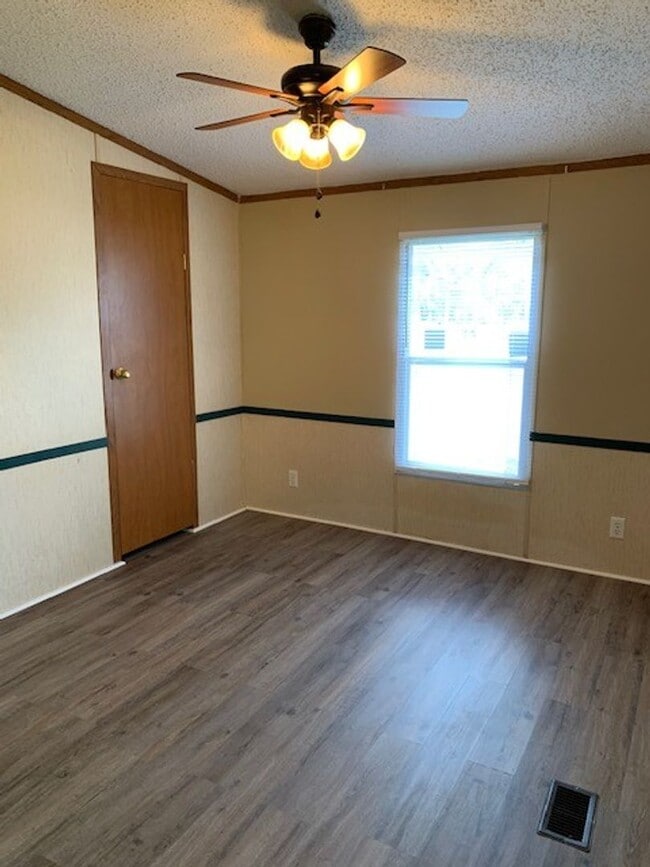 Building Photo - 3BD/2B Mobile Home in Clyatville, GA