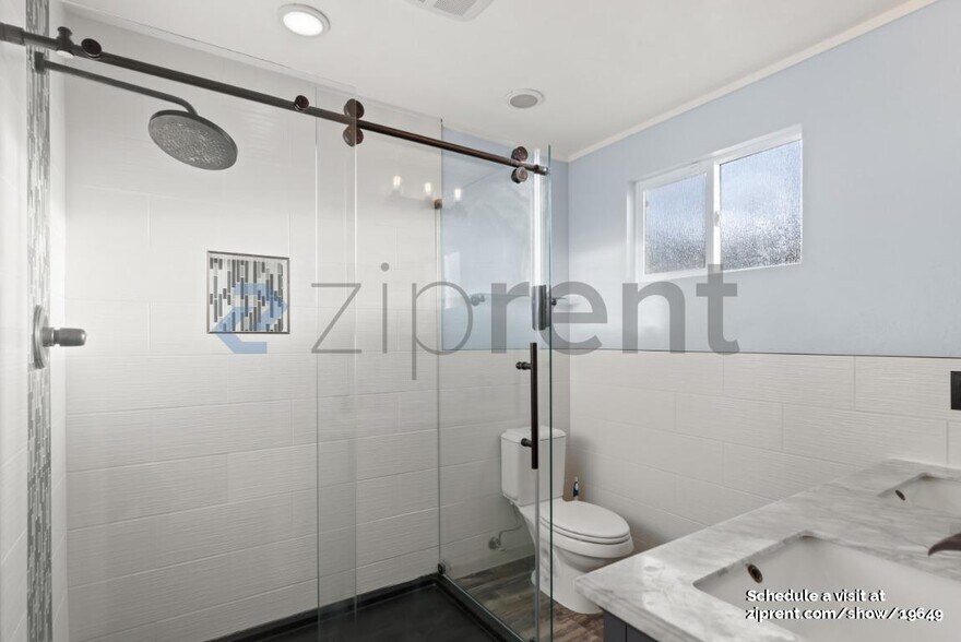 Building Photo - 325 Copco Ln