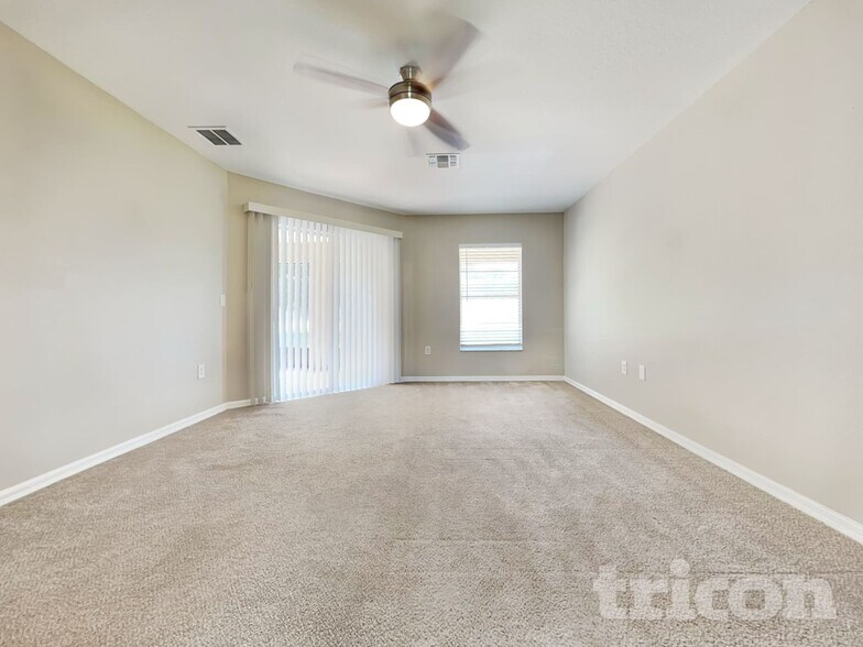 Building Photo - 12339 Palm Ridge Dr