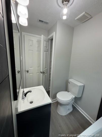 Building Photo - 209 Gertrude St