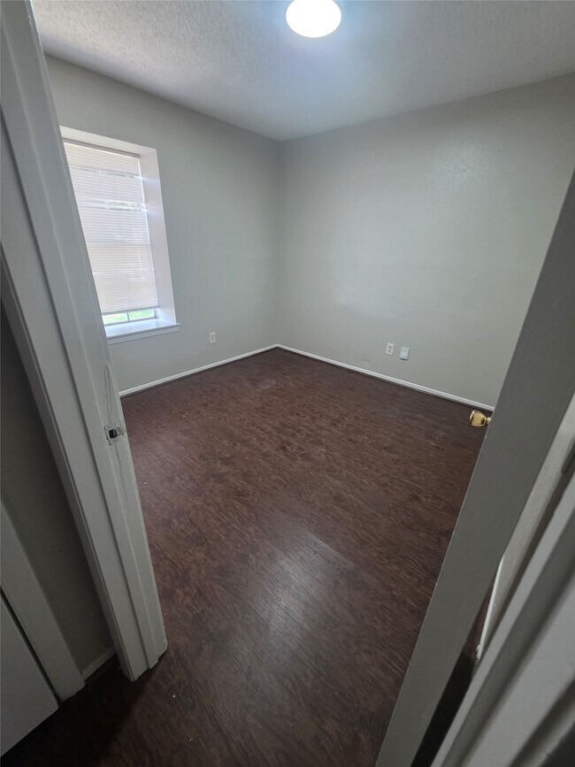 Building Photo - 23322 Dew Wood Ln