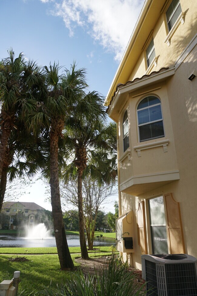 Building Photo - 3919 Passion Flower Rd