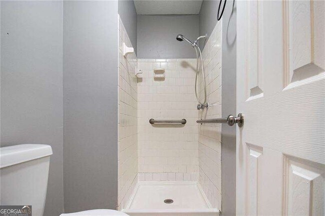 Building Photo - 3599 Woodbriar Cir