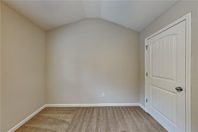 Building Photo - 288 Stable View Loop