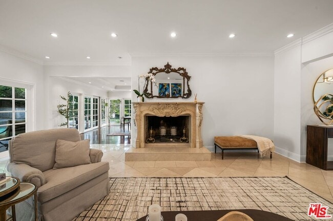 Building Photo - 9023 Alto Cedro Dr