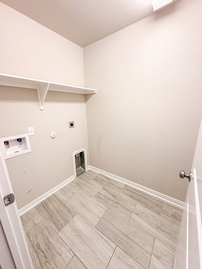 Building Photo - 1218 Amber Dawn Dr