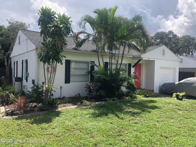 Building Photo - 325 Bellaire Dr