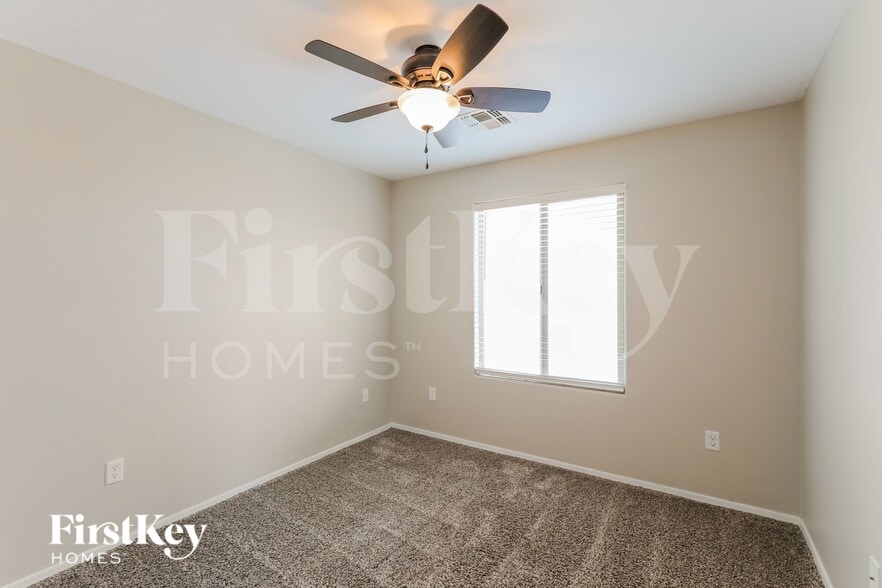 Building Photo - 10721 E Sanctuary Ridge Ln