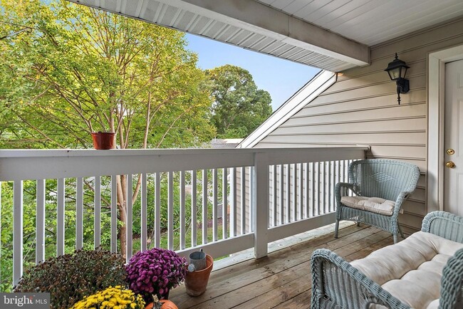 Building Photo - 2002 Peggy Stewart Way