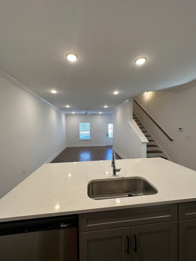 Building Photo - 1 Cottage Grove Dr