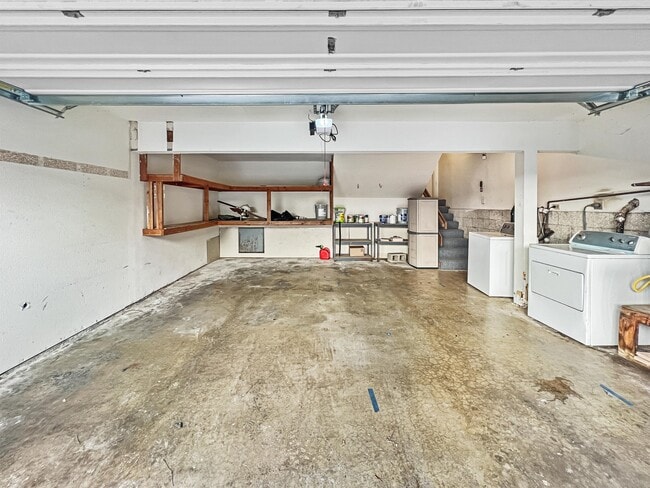 Building Photo - 3312 Caminito Eastbluff