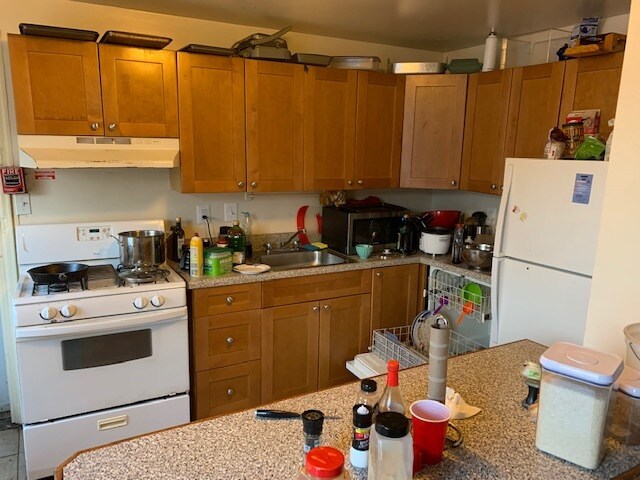 Building Photo - 301 S 40th St