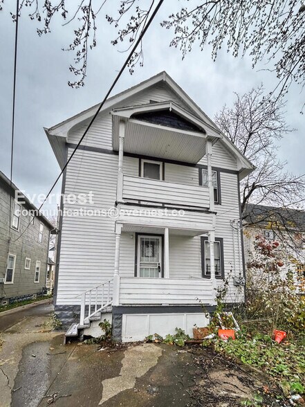 Building Photo - 2932 E 118th St