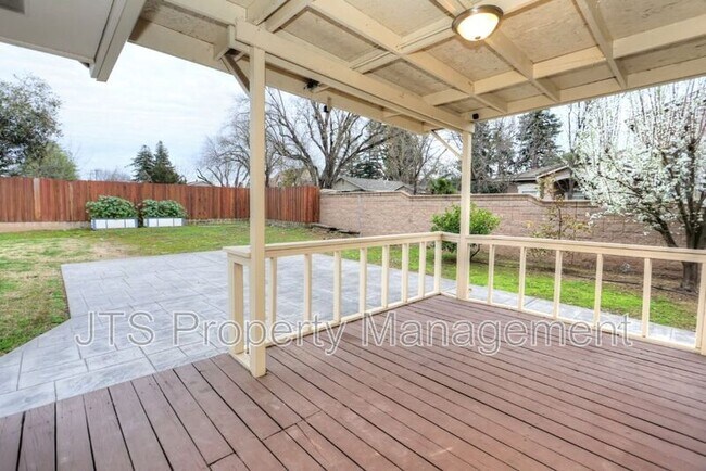 Building Photo - 2000 Belcot Rd