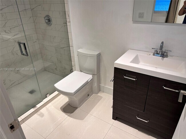 Building Photo - 1790 S Treasure Dr