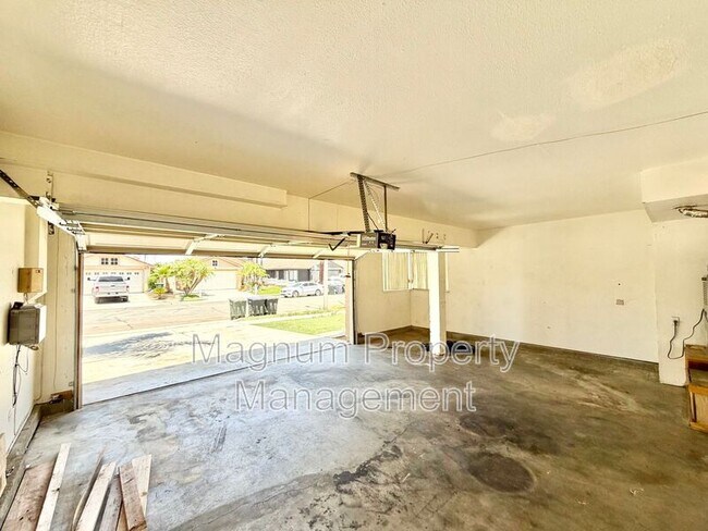 Building Photo - 507 Lassa Way