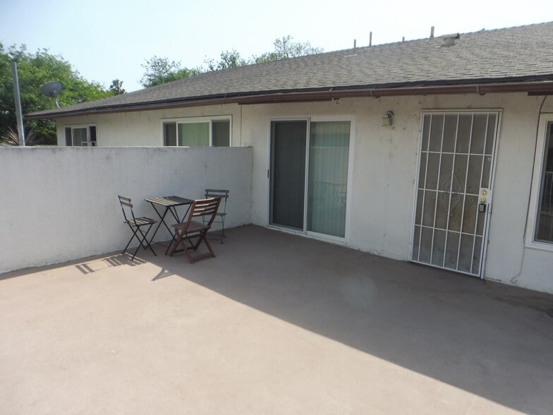 Building Photo - 2613 Andover Ave