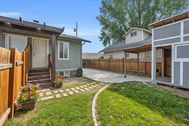 Building Photo - 202 S Middleton Rd