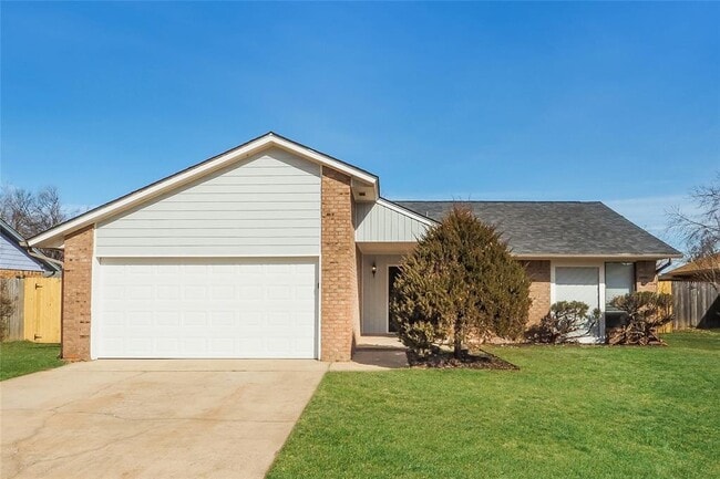 Building Photo - 1805 Barb Dr