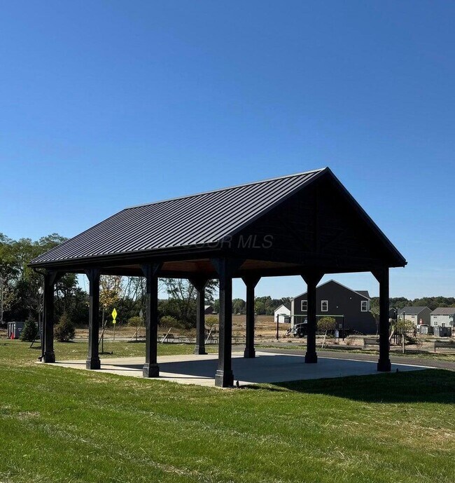 Building Photo - 1315 Red Tail Pl