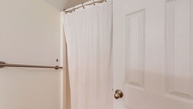 Building Photo - 202 Tidewater Dr