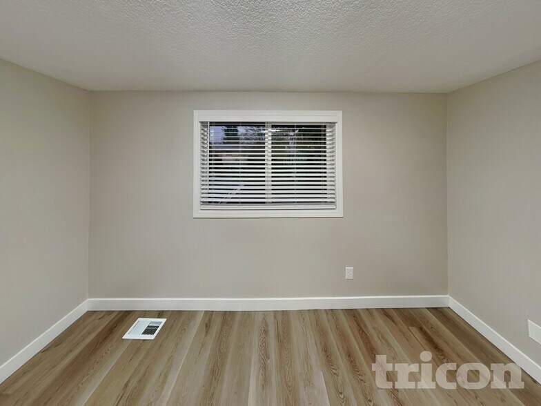 Building Photo - 13525 SE 120th Way