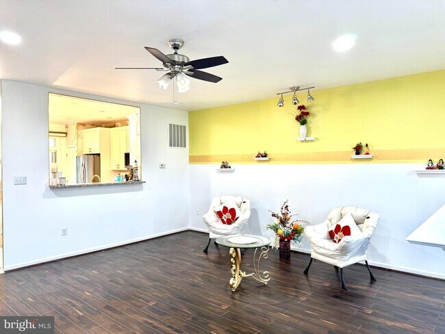 Building Photo - 42439 Malachite Terrace