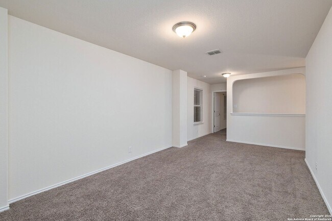 Building Photo - 10543 Rhyder Ridge
