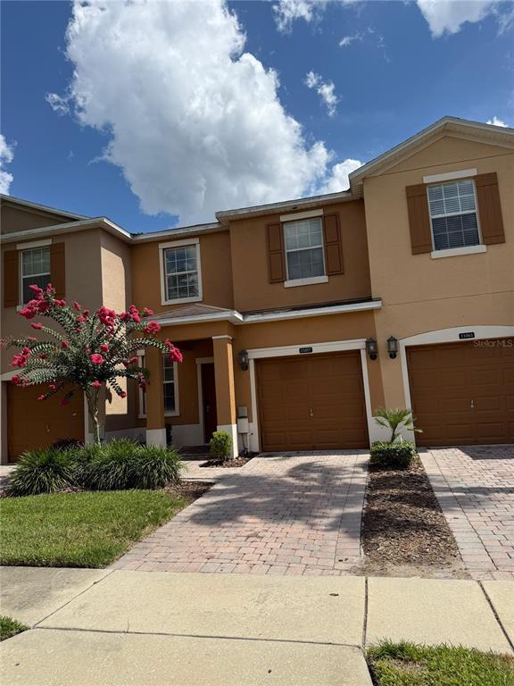 Primary Photo - 11057 Savannah Landing Cir