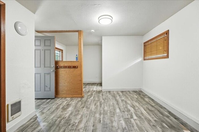 Building Photo - Newly Renovated 5BD/3BA Single-Family Home in University Park - Near UPortland! $3,750/mo - Avail...