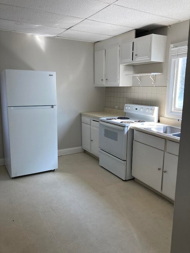 Building Photo - 430 Ridgeway Ave