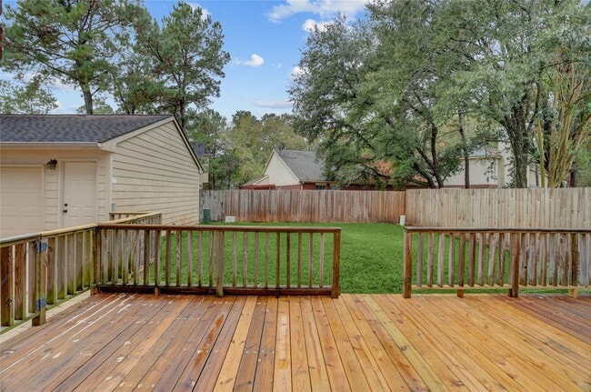 Building Photo - 10 E Trillium Cir