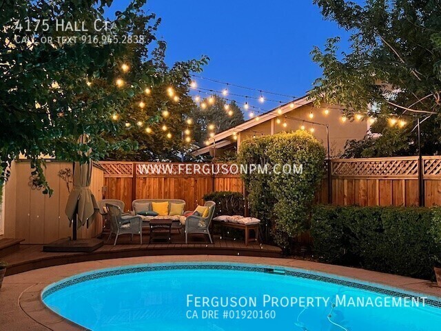Building Photo - 4175 Hall Ct