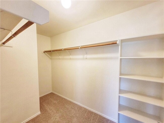 Building Photo - 503 Lafayette Square Dr