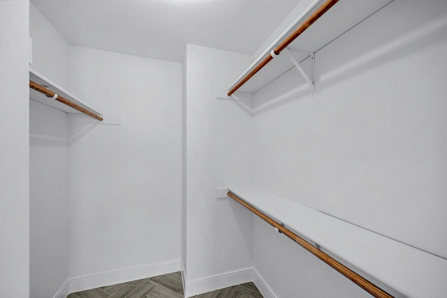 Walk-in Closet Master Bedroom - 1 of 2 closets - 8801 Hammerly Blvd